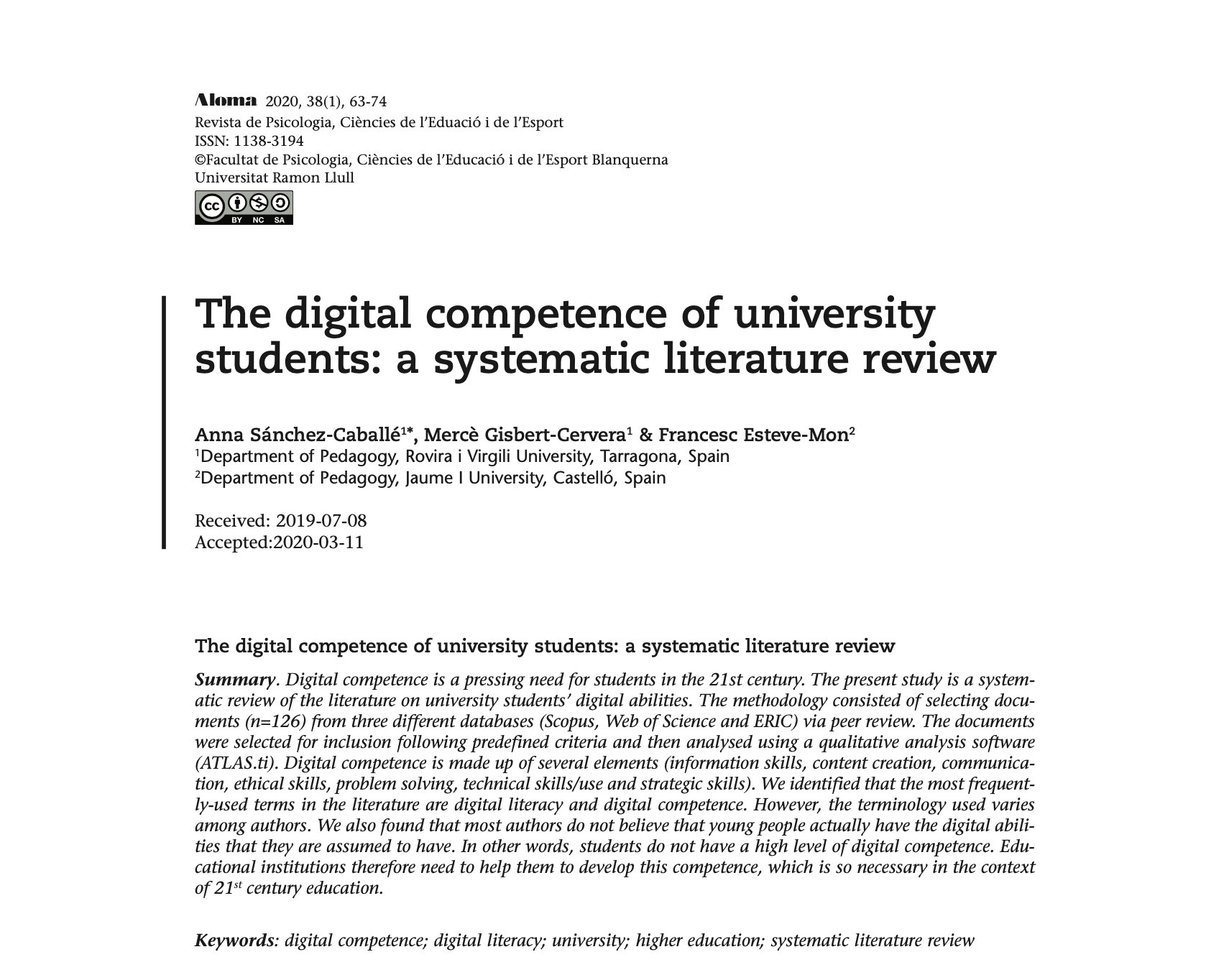 The digital competence of university students: a systematic literature review